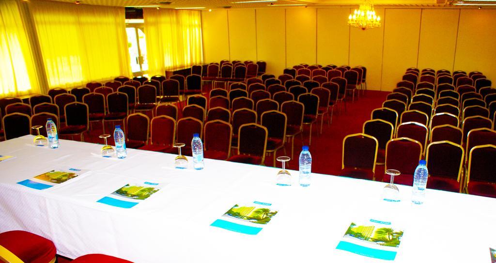 Hôtel Sawa Douala Buitenkant foto