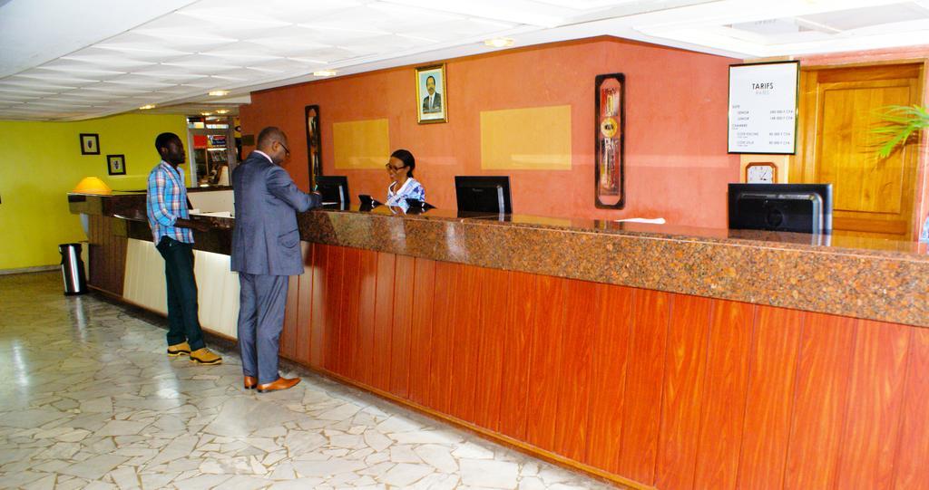 Hôtel Sawa Douala Buitenkant foto