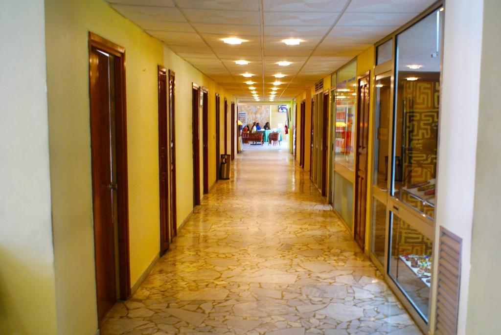 Hôtel Sawa Douala Buitenkant foto