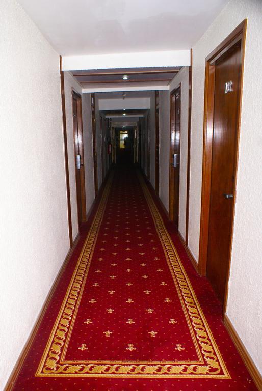 Hôtel Sawa Douala Buitenkant foto