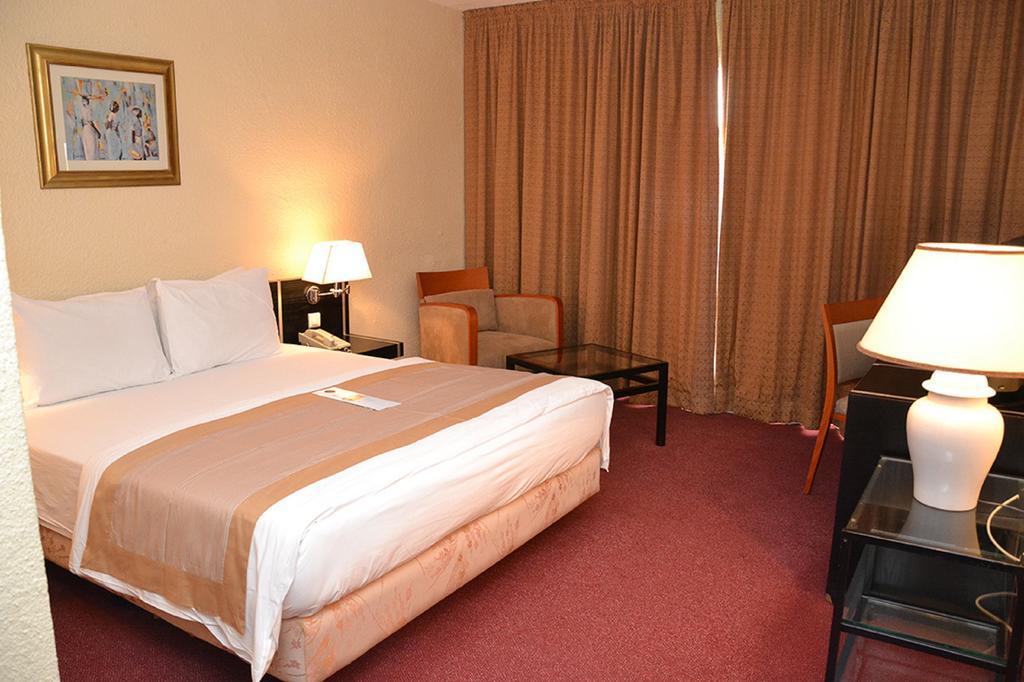 Hôtel Sawa Douala Buitenkant foto