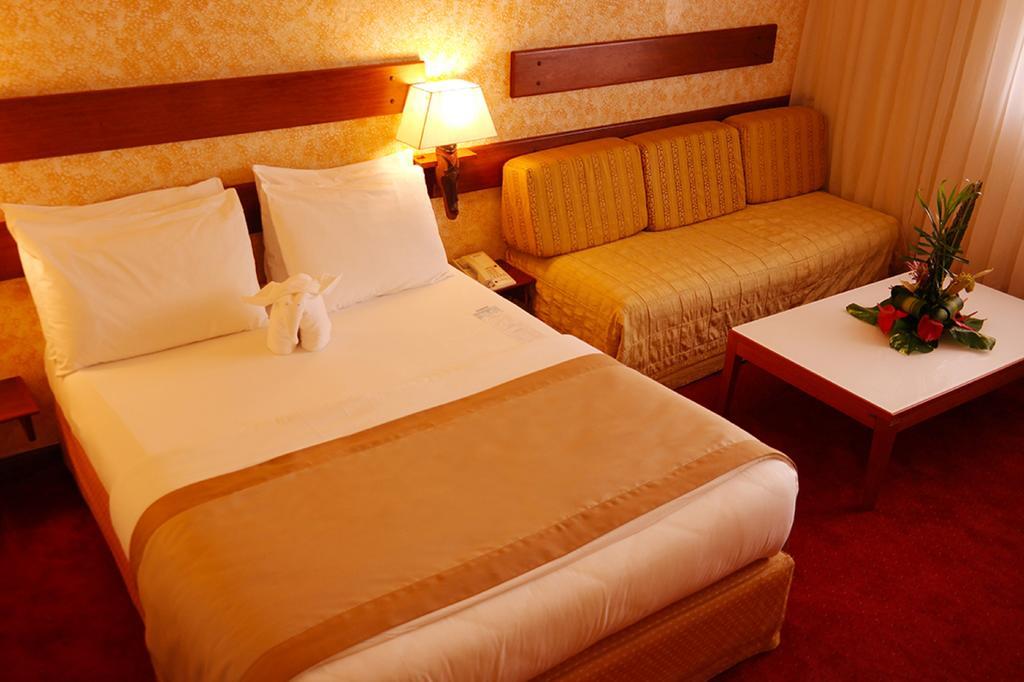 Hôtel Sawa Douala Buitenkant foto