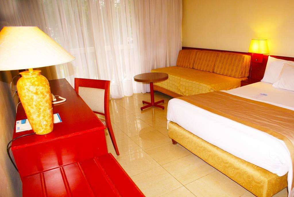 Hôtel Sawa Douala Buitenkant foto
