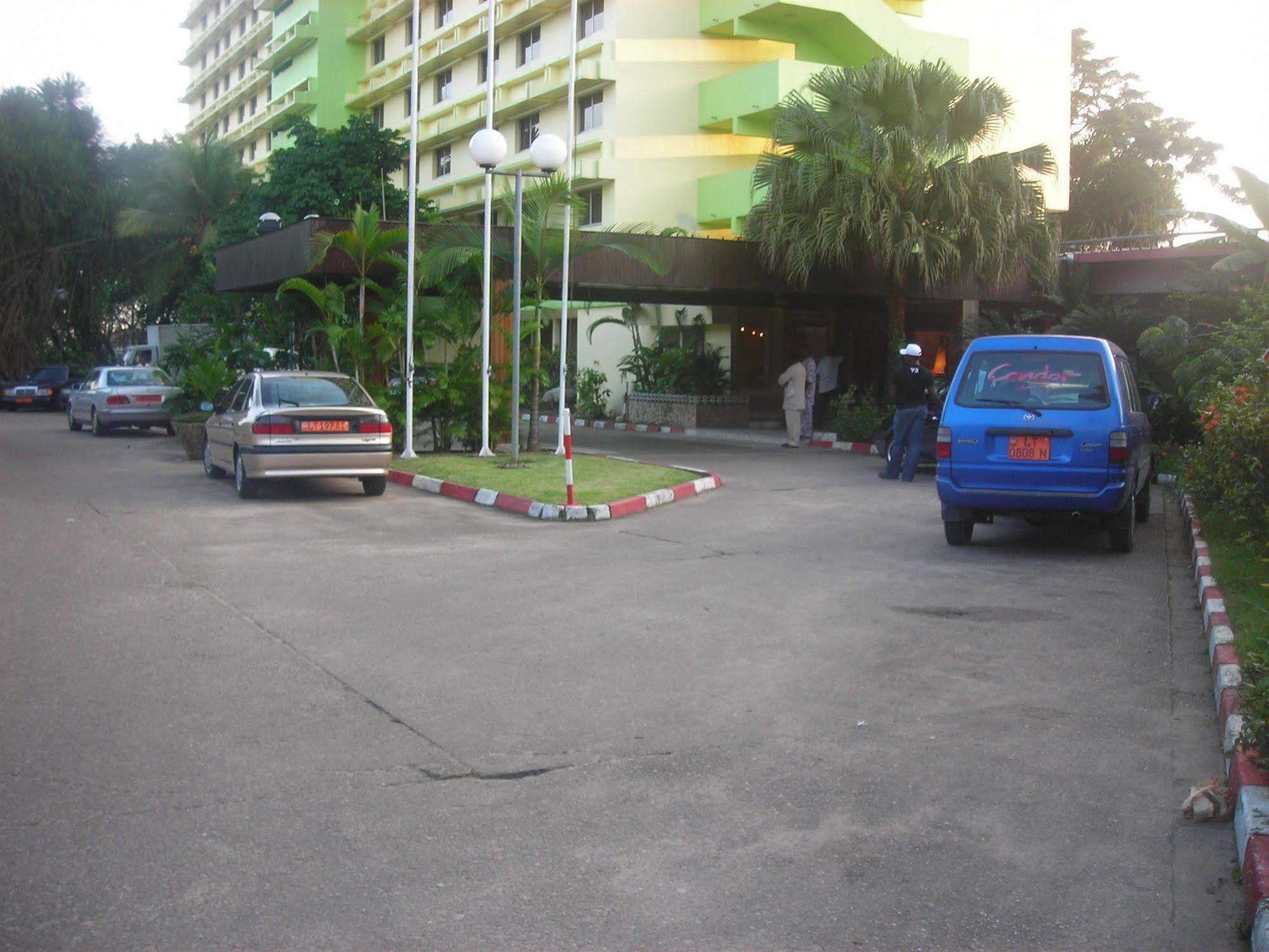 Hôtel Sawa Douala Buitenkant foto