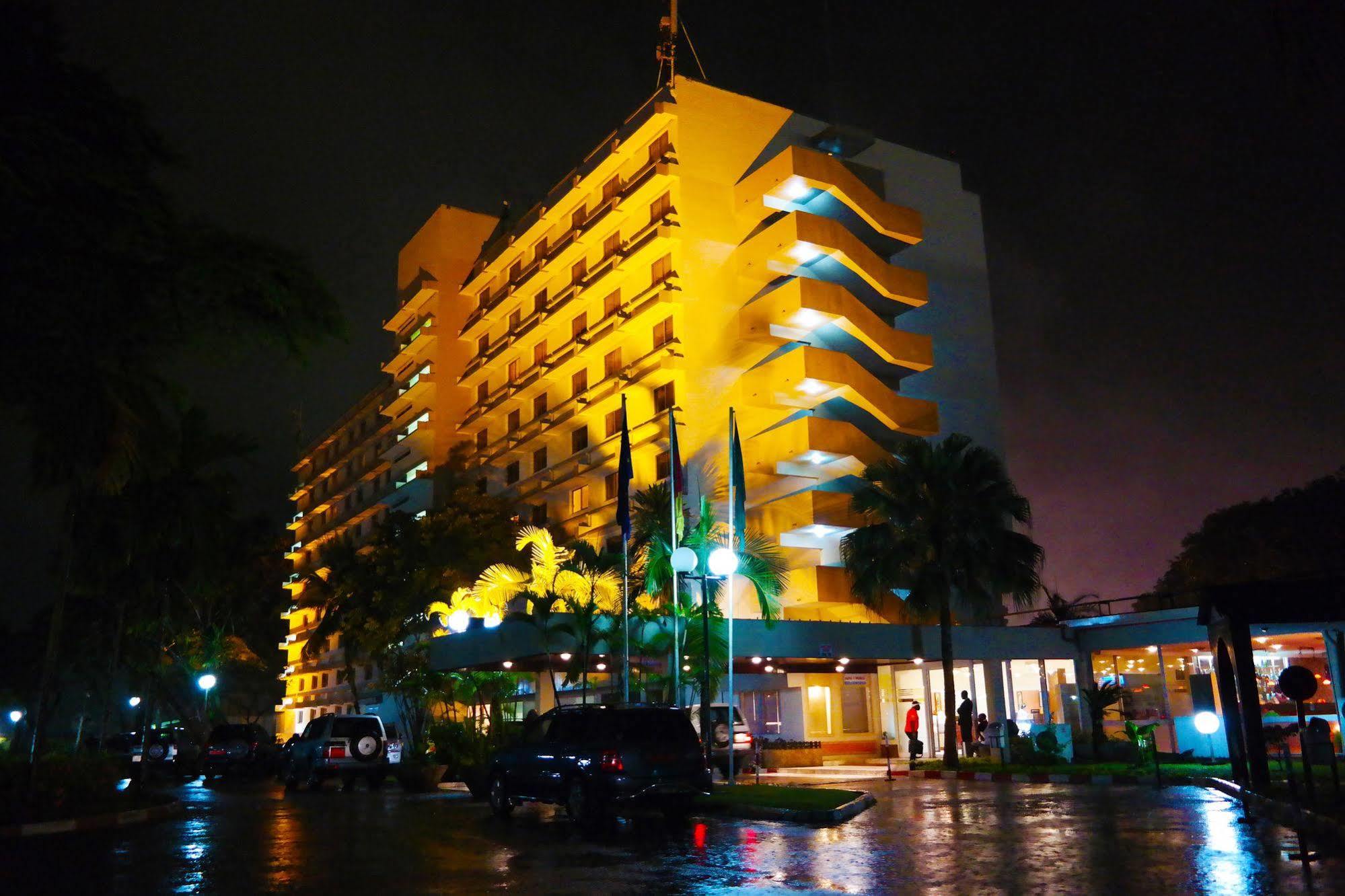 Hôtel Sawa Douala Buitenkant foto