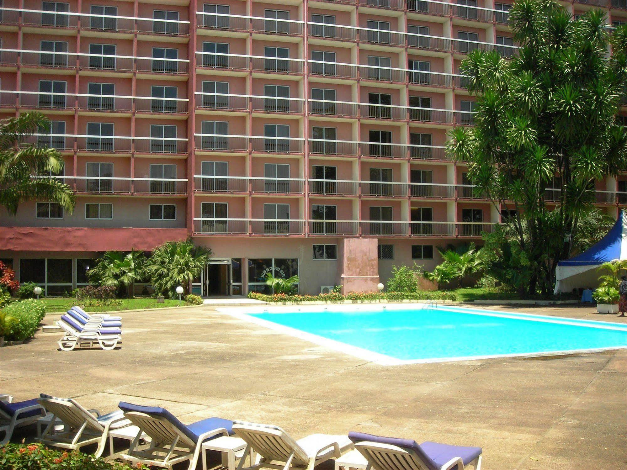 Hôtel Sawa Douala Buitenkant foto