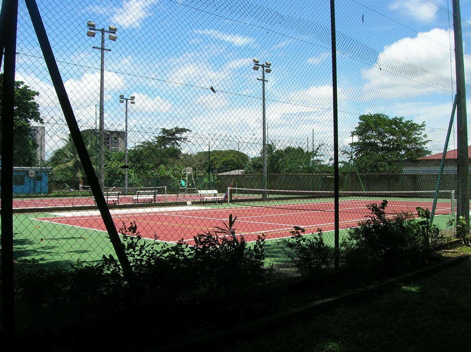 Hôtel Sawa Douala Buitenkant foto