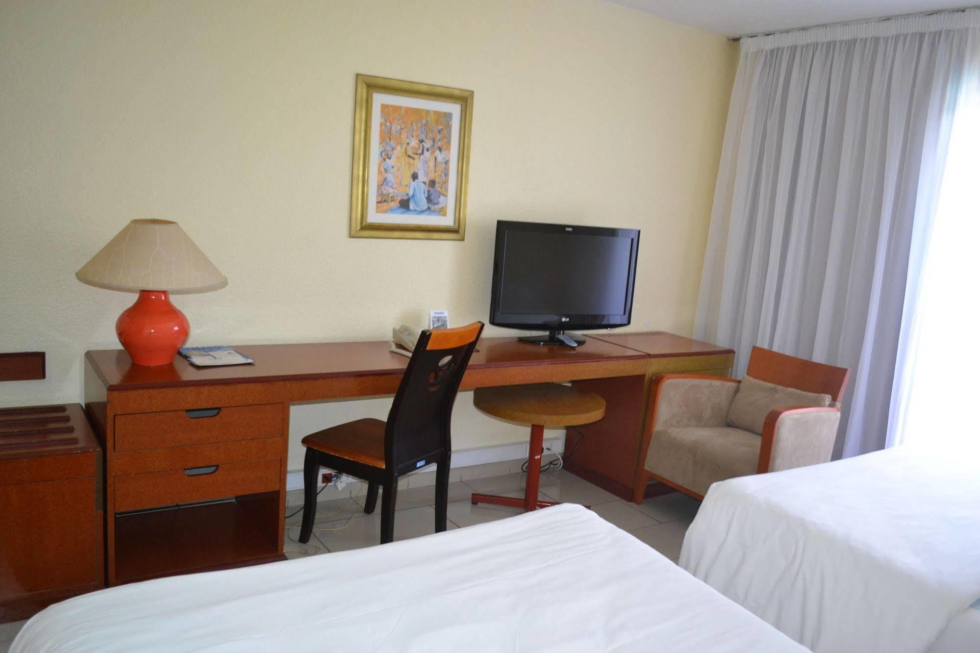 Hôtel Sawa Douala Buitenkant foto