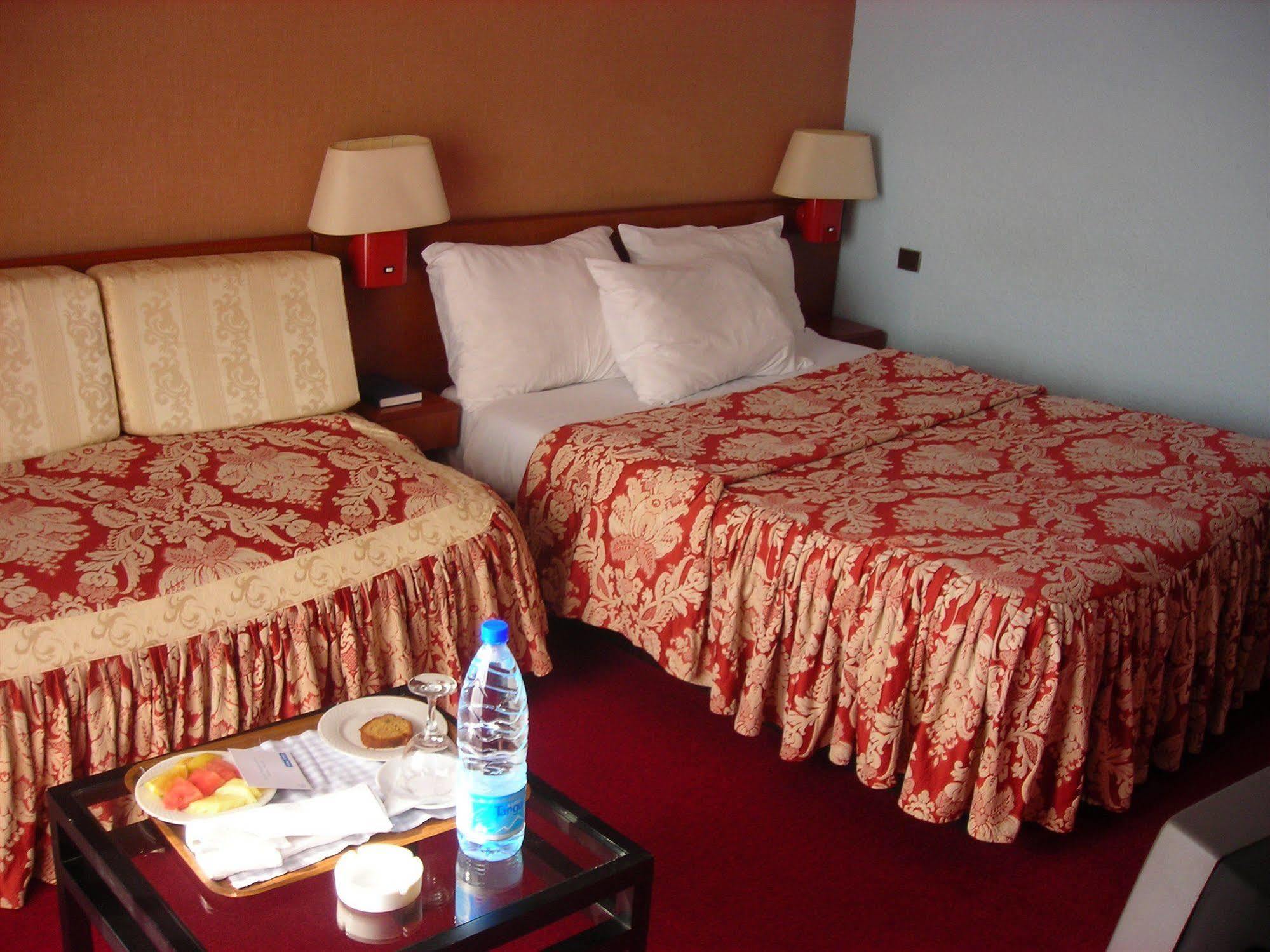 Hôtel Sawa Douala Buitenkant foto